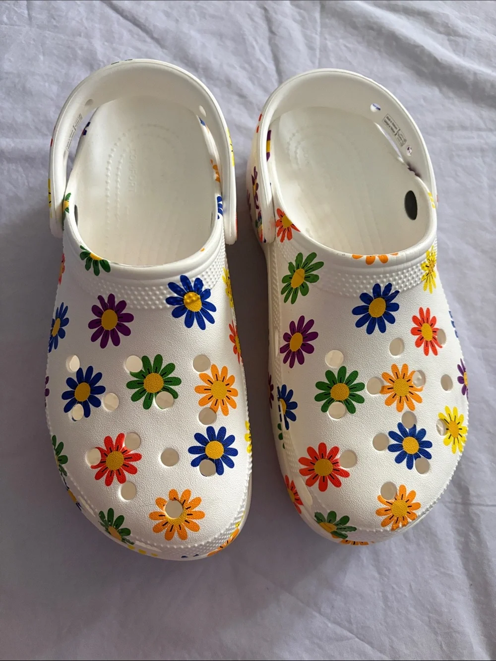 CROCS White Kids' Clogs with Multicolor Daisy Print